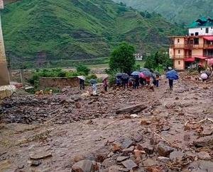 Himachal: 398 roads blocked in the state so far, 229 people lost their lives, know how much loss has happened