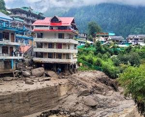 Yellow alert in 4 districts even today, rain warning for 6 days, know the weather update