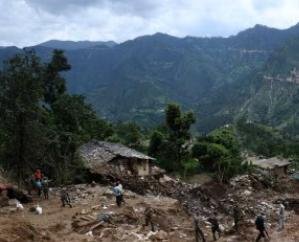 Chamba_Cloud_burst _in_Dalhousie's_Talai_flood_in_the_village_swept_away_bridges_and_vehicles