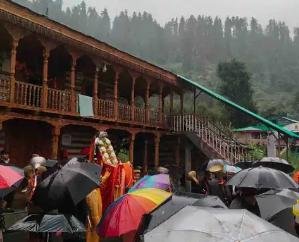 Villagers_facing_disaster_in_Kullu_reached_the_shelter_of_their_revered_deity_Nag_Dhumbal