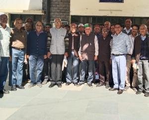 Kunihar_Pensioners_meet_Deputy_Commissioner_Solan_send_memorandum_to_the_state_government