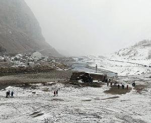 Himachal_Mercury_drops_in_the_state_mountains_covered_in_white_sheets_know_the_weather_update