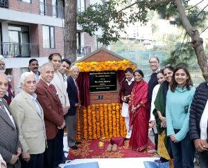 Solan_Saroj_Khosla's_85th_birthday_celebrated_at_Shoolini_University