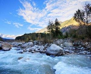 Himachal-Cold-wave-intensifies-without-rain-or-snowfall-temperatures-below-5-degrees-in-10-cities