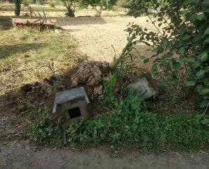 चोरो ने मंदिर को बनाया निशाना, उड़ा ले गए दान पेटी