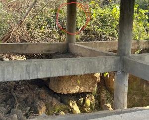 Kunihar's car parking became a danger point, with two pillars hanging in the air.
