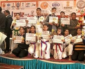 Kunihar_Players_won_four_gold_and_ten_silver_medals_in_the_All_India_Open_Taekwondo_Championship.