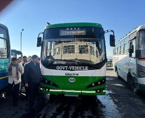 Himachal_HRTC_will_soon_get_297_new_electric_buses_Deputy_Chief_Minister_inspected