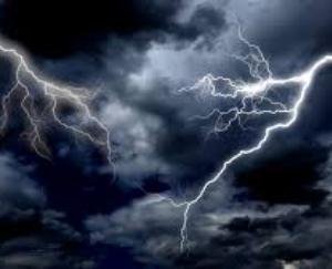 Solan_Lightning_wreaks_havoc_killing_more_than_55_sheep_and_goats_on_Sapatu_ road