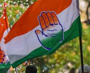 Rahul_and_Kharga_re_giving_tips_to_Himachal_Congress_district_presidents_preparing_to_strengthen_the_organization