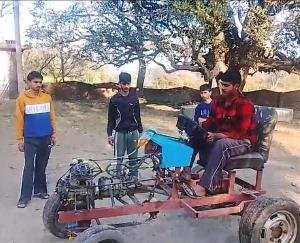 Nurpur_Amazing_work_from_junk_Fatehpur_school_student_Laxman_prepares_working_model