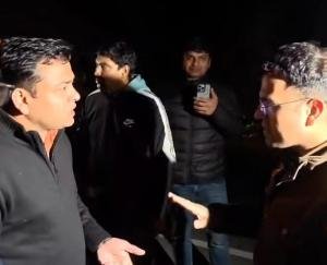 Himachal_After_high-voltage_drama_Delhi_Police_leaves_with_the_three_accused.