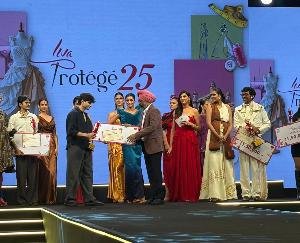 Indora_Ishit_brings_glory_to_Punjab_in_Mumbai