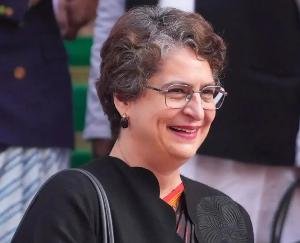 Shimla_Priyanka_Gandhi_reaches_Chharabra_to_celebrate_holidays_police_increases_security_arrangements