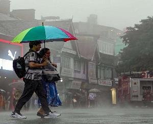 Himachal_Pradesh_Relief_from_the_heat_rain_and_snowfall_expected_for_6 days_thunderstorm_warning_in_5_districts