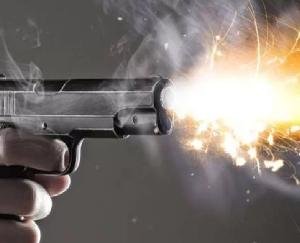 Solan_A_youth_was_shot_and_injured_in_a_shootout_in_broad_daylight_in_Nalagarh_and_was_referred_to_the_PGI.