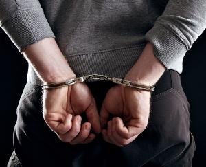 Mandi police take major action, arresting an electricity department employee with drugs. News in comments
