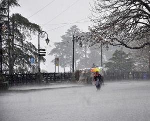 Himachal_Weather_to_worsen_from_tomorrow_rain_and_snowfall_expected_for_5_days_know_the_update