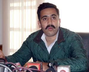 Minister_Vikramaditya_Singh_to_visit_Solan_on_April_to_lay_foundation_stone_for_indoor_stadium