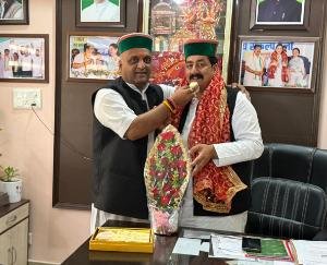 Newly appointed President of Kutlahar Congress Committee Vivek Kumar Minka met Deputy Chief Minister and MLA Vivek Sharma.
