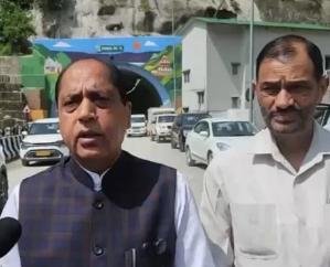 Two tunnels on the Manali highway are ready; trial runs conducted for the Dayod and Hanogi tunnels. NHAI officials and Jairam Thakur inspected the sites—when will vehicles start plying?