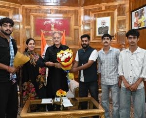 Kartik Thakur, President of the BJYM Kandaghat Mandal and Deputy Pradhan of Gram Panchayat Chhavsha, paid a courtesy call on the Hon'ble Governor and received guidance.