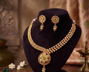 Gold prices drop, silver rises; check today's latest rates before buying.