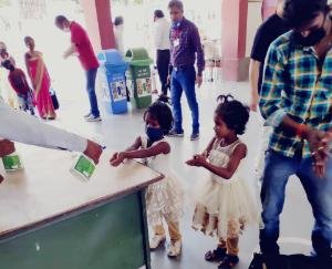 श्रमिक स्‍पेशल'' ट्रेन में बैठते ही लौटी मुस्‍कान