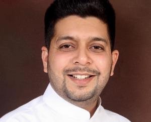 प्रदेश सरकार को रोज़गार सृजन के ऊपर प्राथमिकता से काम करने की ज़रूरत : देवेश चंदेल