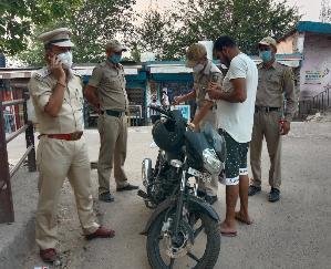 अब बिना मास्क से सड़क पर होगा दो सौ रूपए से लेकर पांच हजार रूपए तक का जुर्माना