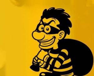 रात को खड़े वाहनों से बैटरी, तेल चोरी की घटनाओं से लोग परेशान