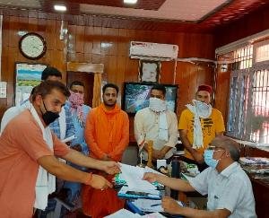 सदर मंडल भाजपा ने डी.सी. के माध्यम से मुख्यमंत्री को सौंपा ज्ञापन