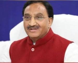 विद्यार्थियों की सुरक्षा को प्राथमिकता पर रख रही केंद्र सरकार : रमेश पोखरियाल