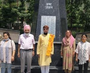 परमवीर चक्र विजेता कैप्टन विक्रम बत्रा की पुण्यतिथि पर बिलासपुर की संस्थाओं ने दी पुष्पांजली