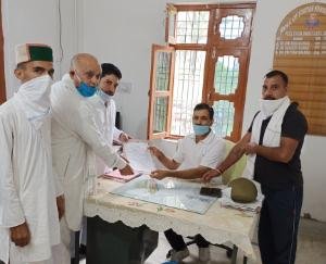 झंडूता स्कूल में शिलान्यास पट्टिका तोड़े जाने का मामला भड़का