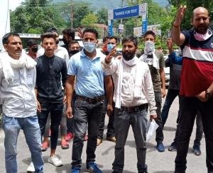 बसों किराए में बढ़ोतरी युवा कांग्रेस नहीं करेगी सहन : आशीष ठाकुर