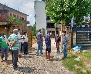 sdm-nalagarh-surprise-visit-at-covid-care-centre