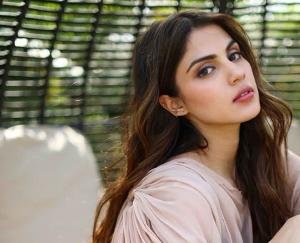 Rhea-Chakraborty-Taken-to-mumbai-jail-today