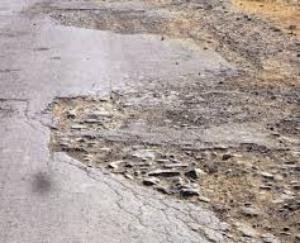 road-in-bad-condition-