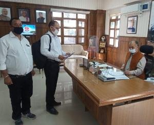 Ambuja-Cement-Employees-Union-submitted-a-memorandum-to-DC-Solan