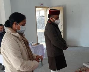  Dr. Rajiv Saizal voted in ward number-2 Rihun of Gram Panchayat Anhech