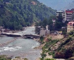 Government charged three officers in case of bridge falling under construction