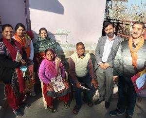 विश्व हिंदू परिषद के सौजन्य श्रीराम मंदिर निर्माण के लिए चंदा इकट्ठा करने राम भक्त की टोली पहुंची दाड़लाघाट