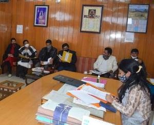 80 बेसहारा बच्चों के पालन के लिए हर माह दिए जा रहे हैं ढाई हजार रुपये : डीसी