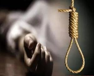 Suicide by hanging the hood of the hood in Bilaspur