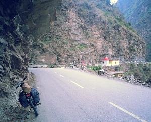 Demand-for-link-road-for-Biulu-via-Jubla