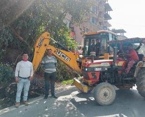 Cleanliness campaign organized by Panchayat representatives in Gram Panchayat Dadlaghat